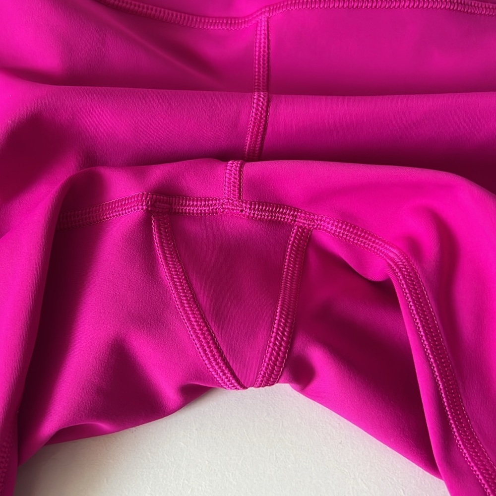 Athleta Mesh Contender Capri Leggings Electric Fuscia - Picture 6 of 6